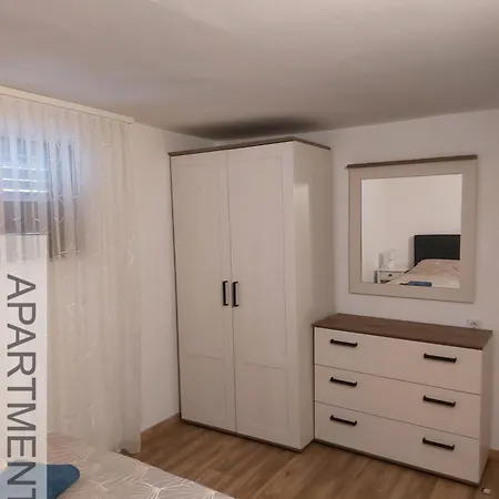 Denis Apartmán *