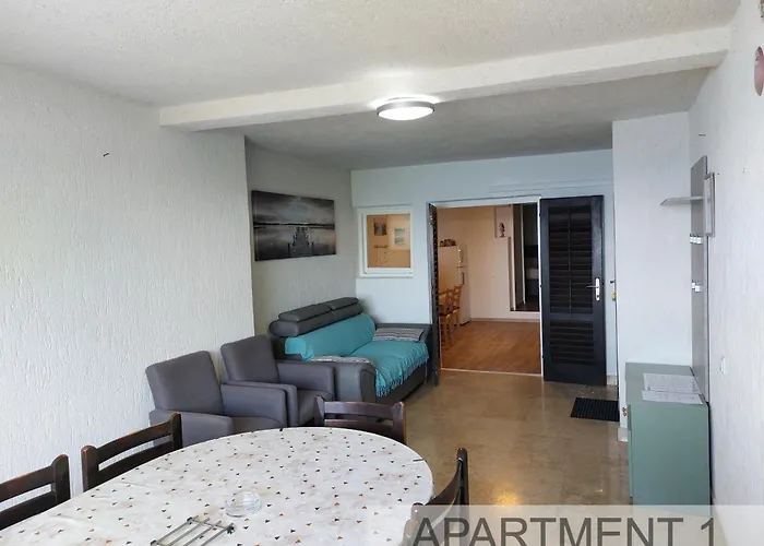 Apartment Denis Stara Baska