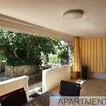 Denis Apartment *